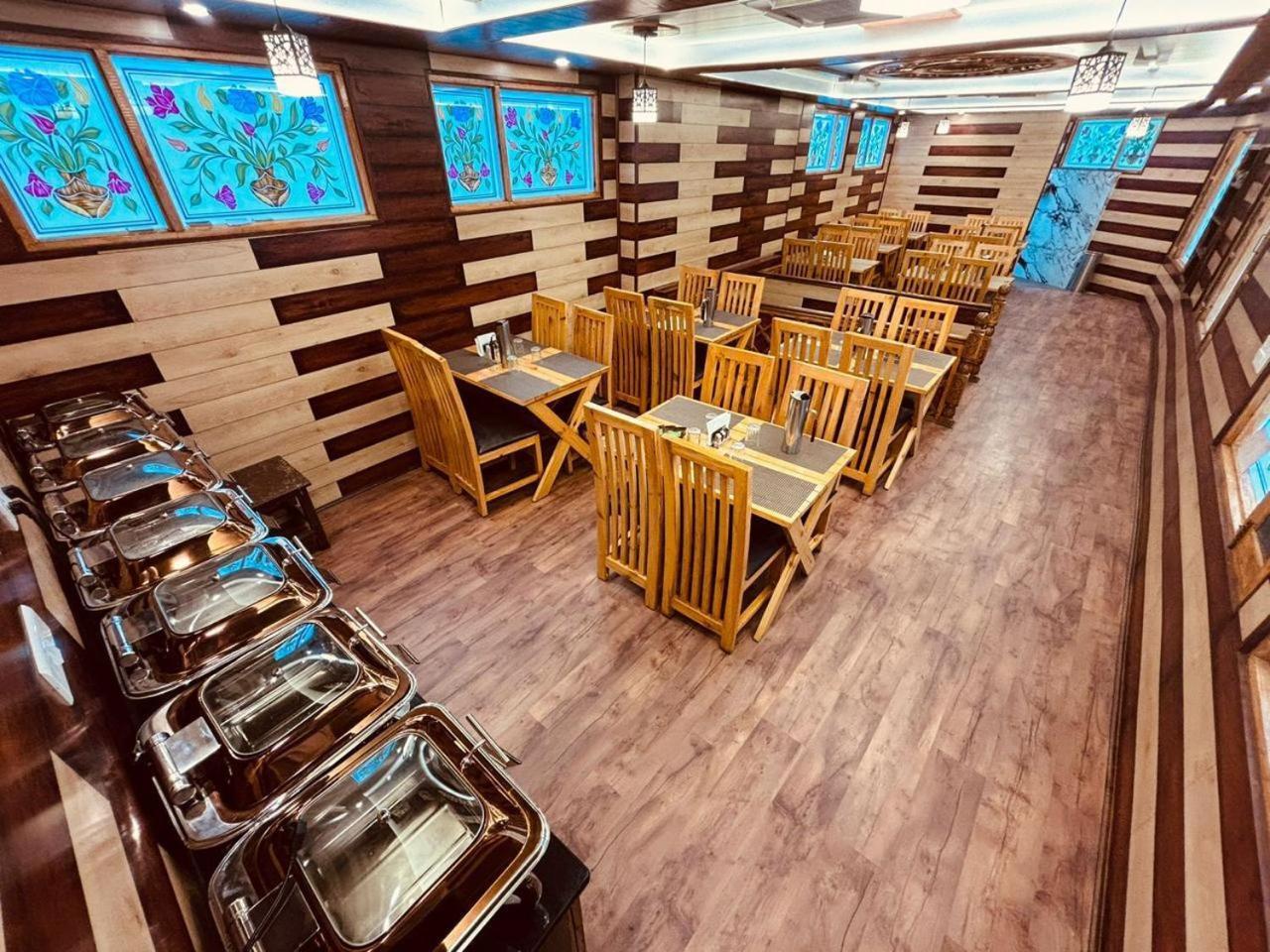 Bombay Palace Otel Pahalgām Dış mekan fotoğraf