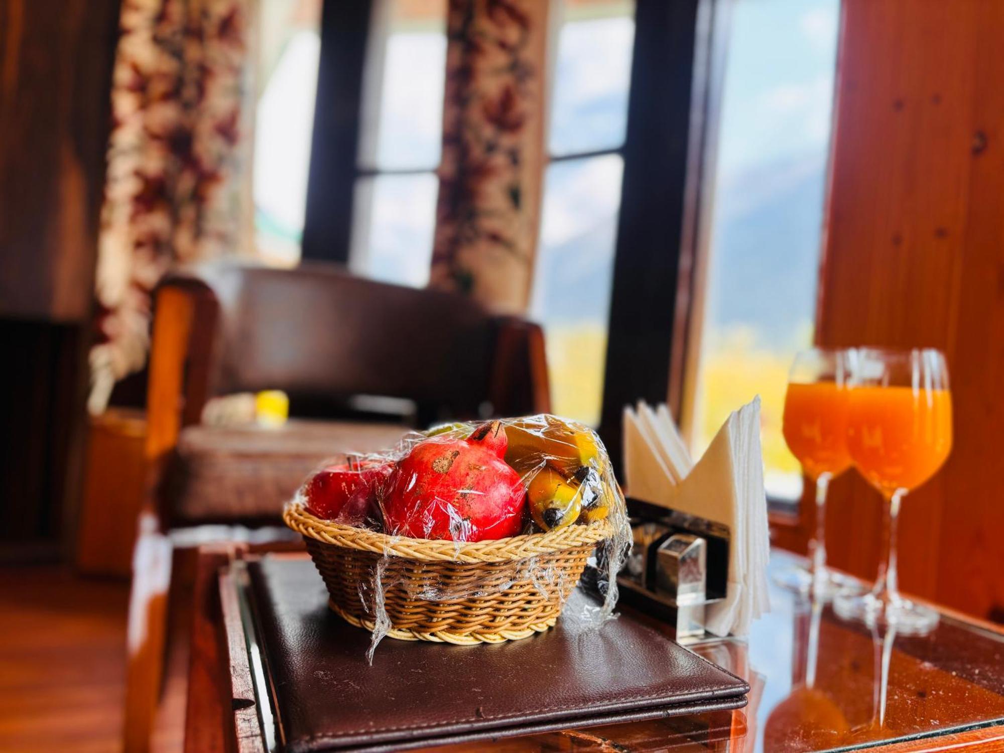Bombay Palace Otel Pahalgām Dış mekan fotoğraf